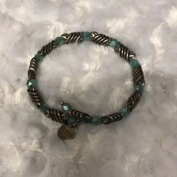 Woven metal Artesian bracelets BOHO with glass stones beautiful metal set of 2 - Picture 10 of 15